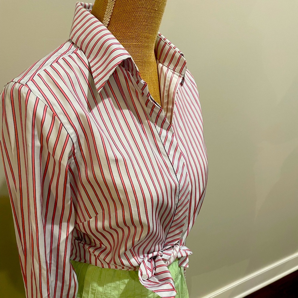 Thomas Pink Fitted V Button Blouse French Cuff